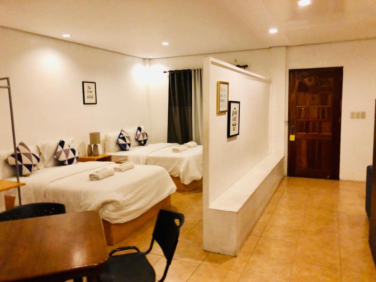 The White Bed And Breakfast Bacolod Zewnętrze zdjęcie
